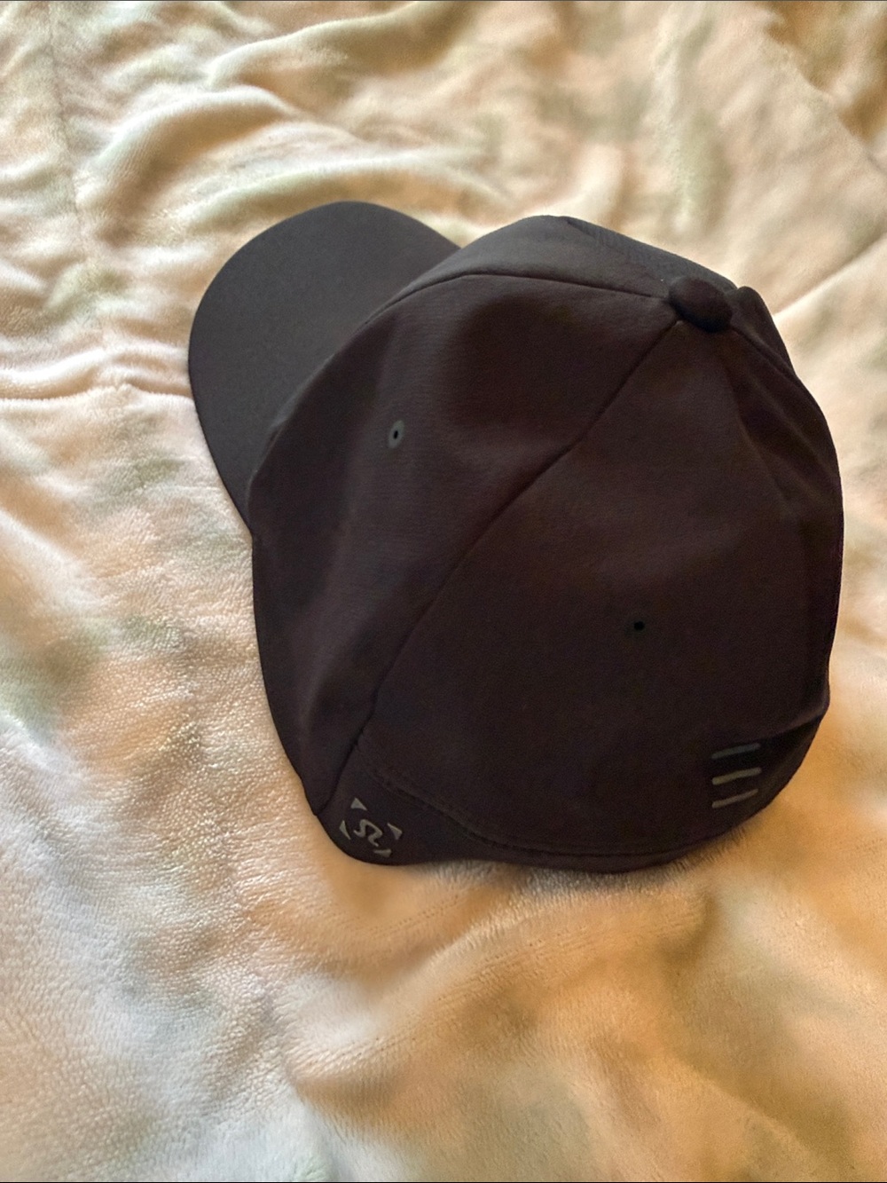 Lululemon Men's black hat